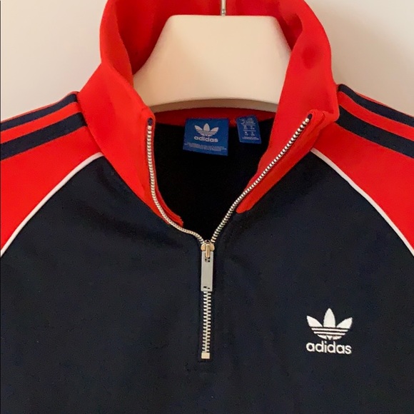 Adidas activewear top - Picture 3 of 4